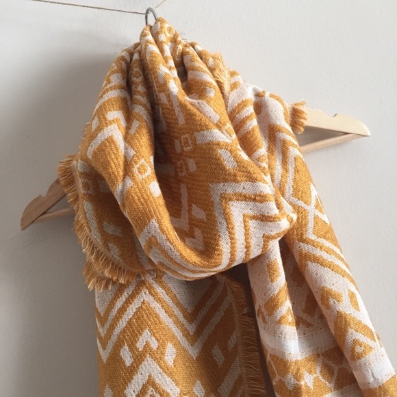 sale | madewell | georgia jacquard scarf - Picture 3 of 7